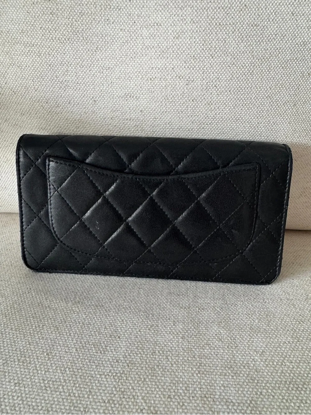 Authentic Chanel Classic Quilted Lambskin Bifold Flap Yen Black Wallet-FLAWED